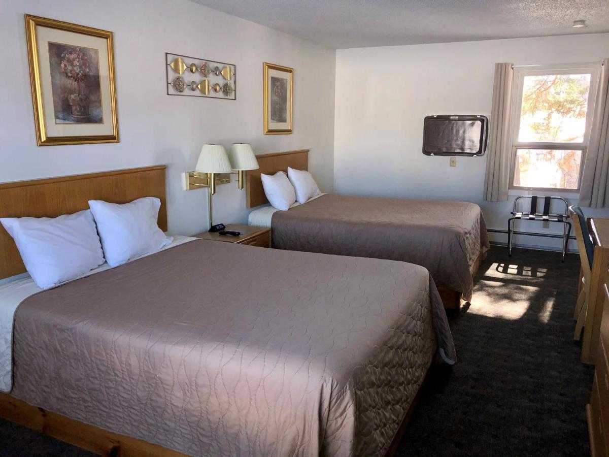 Budget Host Inn Ironwood Dış mekan fotoğraf