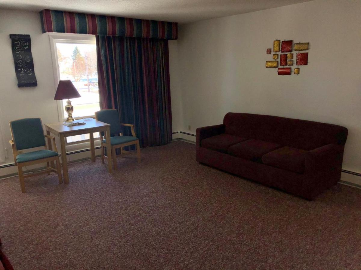 Budget Host Inn Ironwood Dış mekan fotoğraf