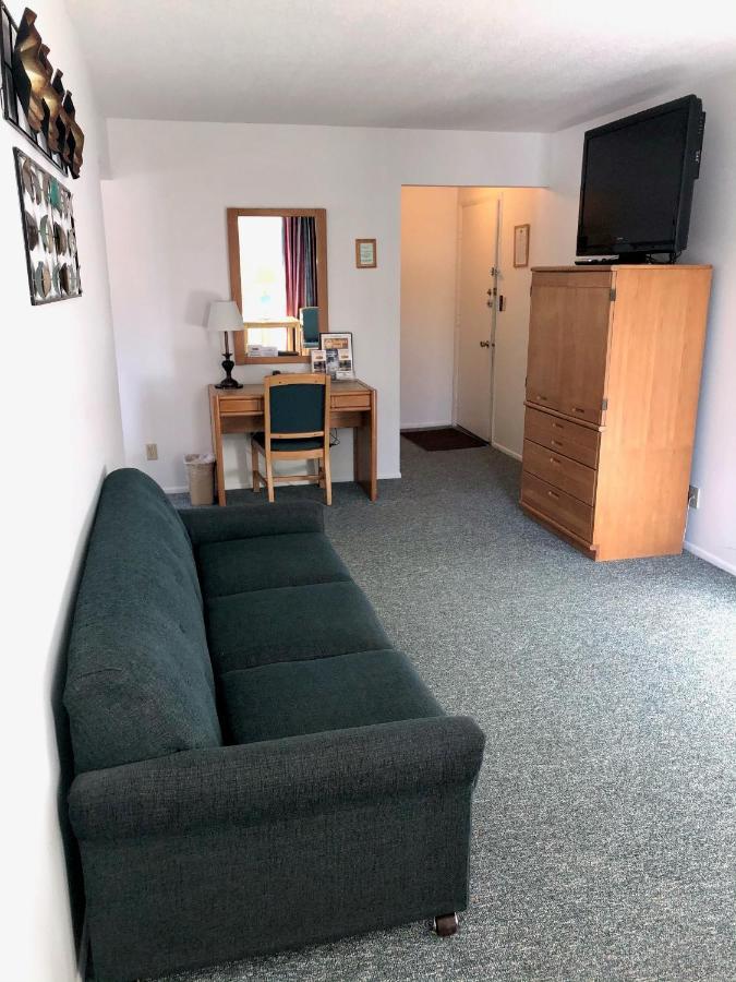 Budget Host Inn Ironwood Dış mekan fotoğraf
