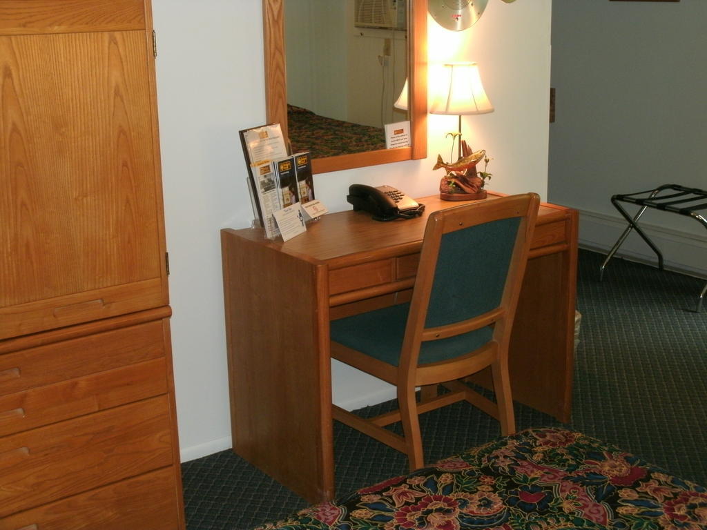 Budget Host Inn Ironwood Dış mekan fotoğraf