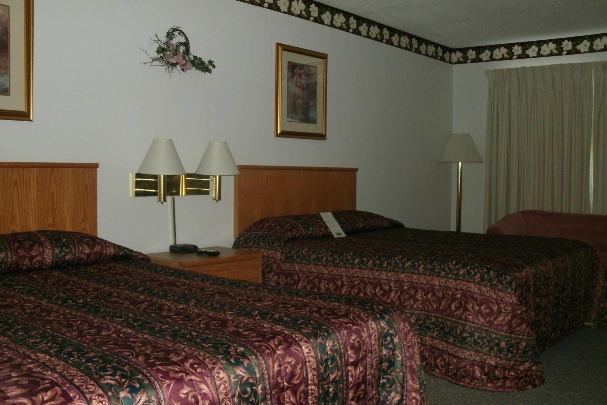 Budget Host Inn Ironwood Dış mekan fotoğraf